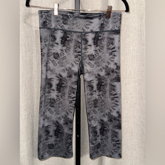 Under‎ Armour Heat Gear Active Leggings Sz S